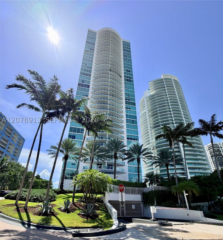 2101 Brickell Ave 1805, Miami, FL 33129
