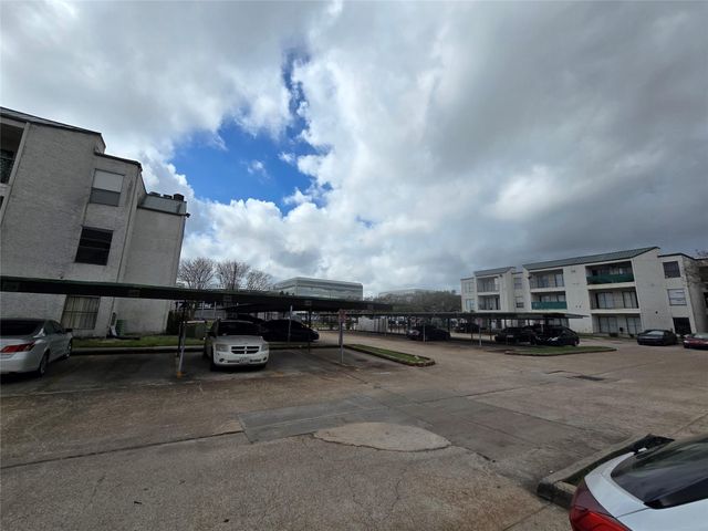 2820 S Bartell Drive 13, Houston, TX 77054