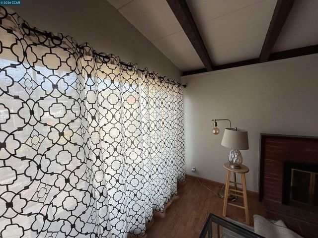 1810 Acapulco Dr, San Pablo, CA 94806