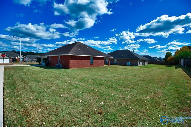 126 Herrick Drive, Huntsville, AL 35824