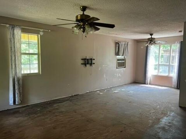 890 Corley, Anacoco, LA 71403