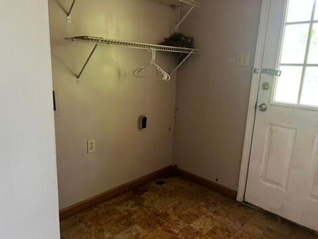 890 Corley, Anacoco, LA 71403