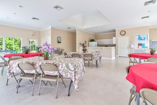 8151 MEMORY LANE 118, Rotonda West, FL 33947