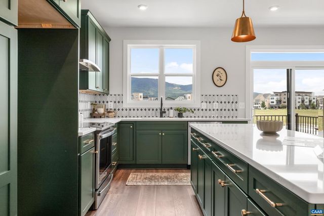 14A LARKIN AVE, Crozet, VA 22932