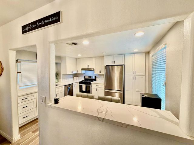 729 Cleveland Avenue, Escondido, CA 92026