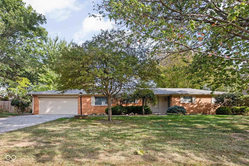 7680 Sherry Lane, Brownsburg, IN 46112