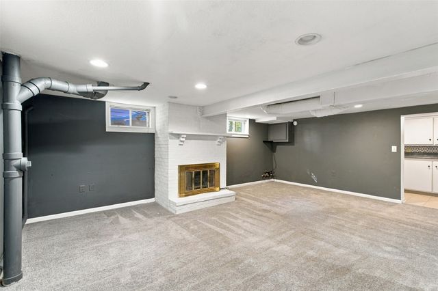 2023 37th Street, Des Moines, IA 50310