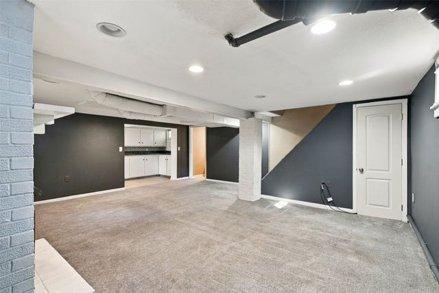 2023 37th Street, Des Moines, IA 50310