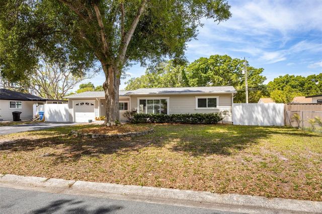 7500 ORPINE DRIVE N, St Petersburg, FL 33702