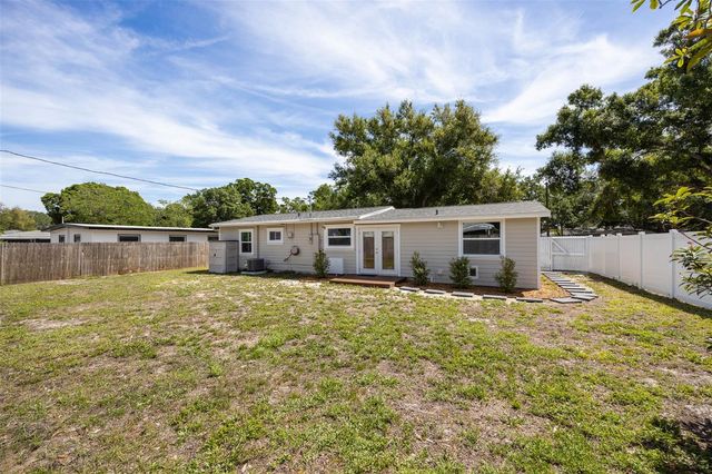7500 ORPINE DRIVE N, St Petersburg, FL 33702