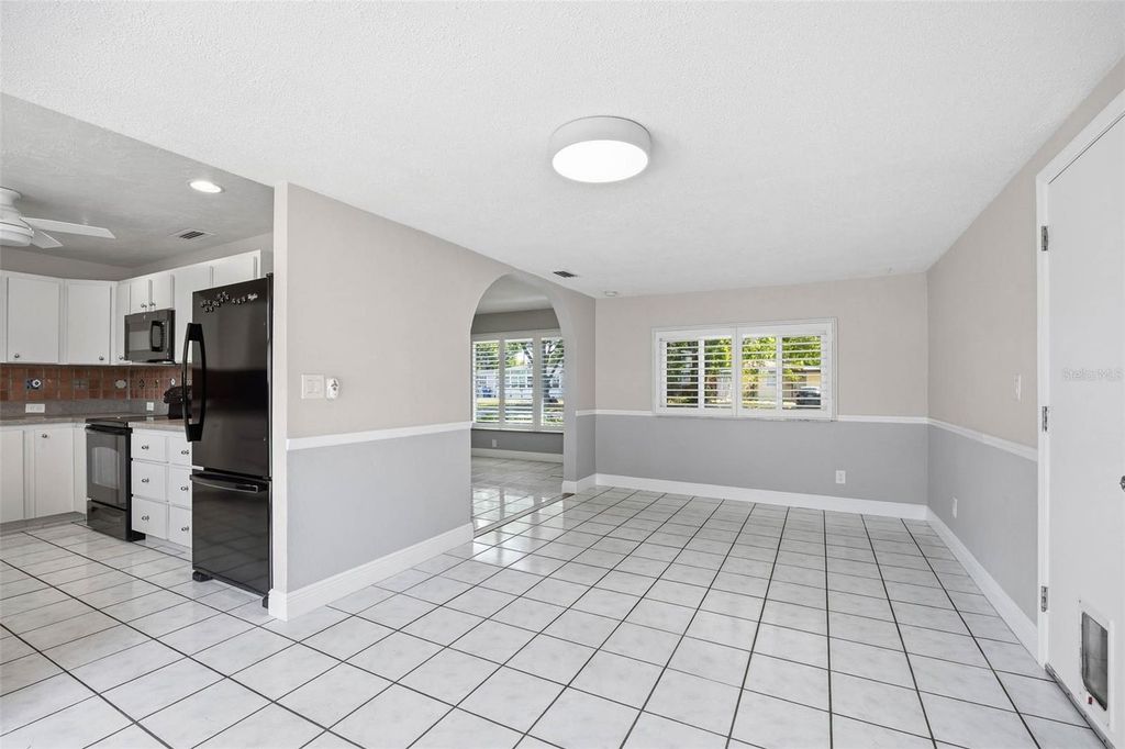 Image 13 of property listing at 7500 ORPINE DRIVE N, St Petersburg, FL 33702