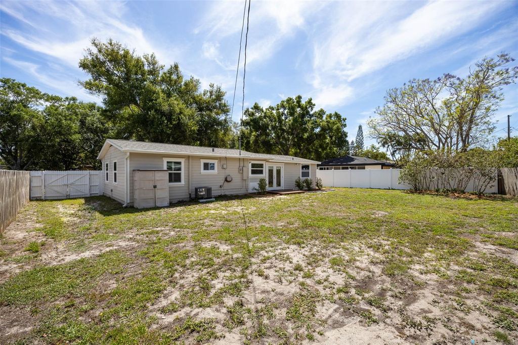Image 22 of property listing at 7500 ORPINE DRIVE N, St Petersburg, FL 33702