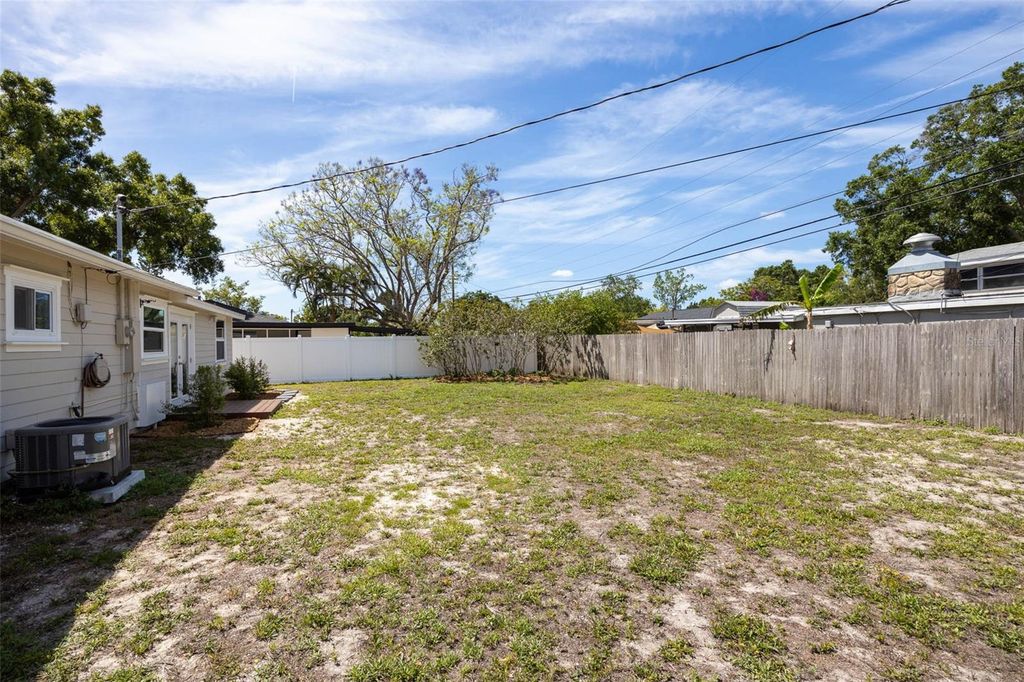 Image 23 of property listing at 7500 ORPINE DRIVE N, St Petersburg, FL 33702