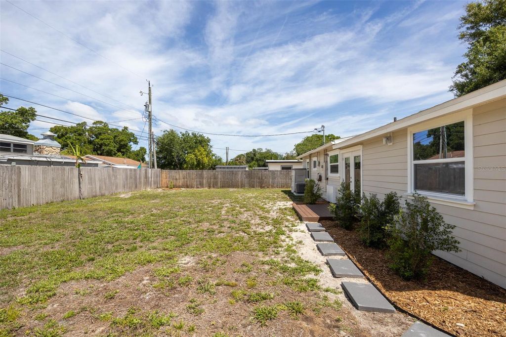 Image 24 of property listing at 7500 ORPINE DRIVE N, St Petersburg, FL 33702