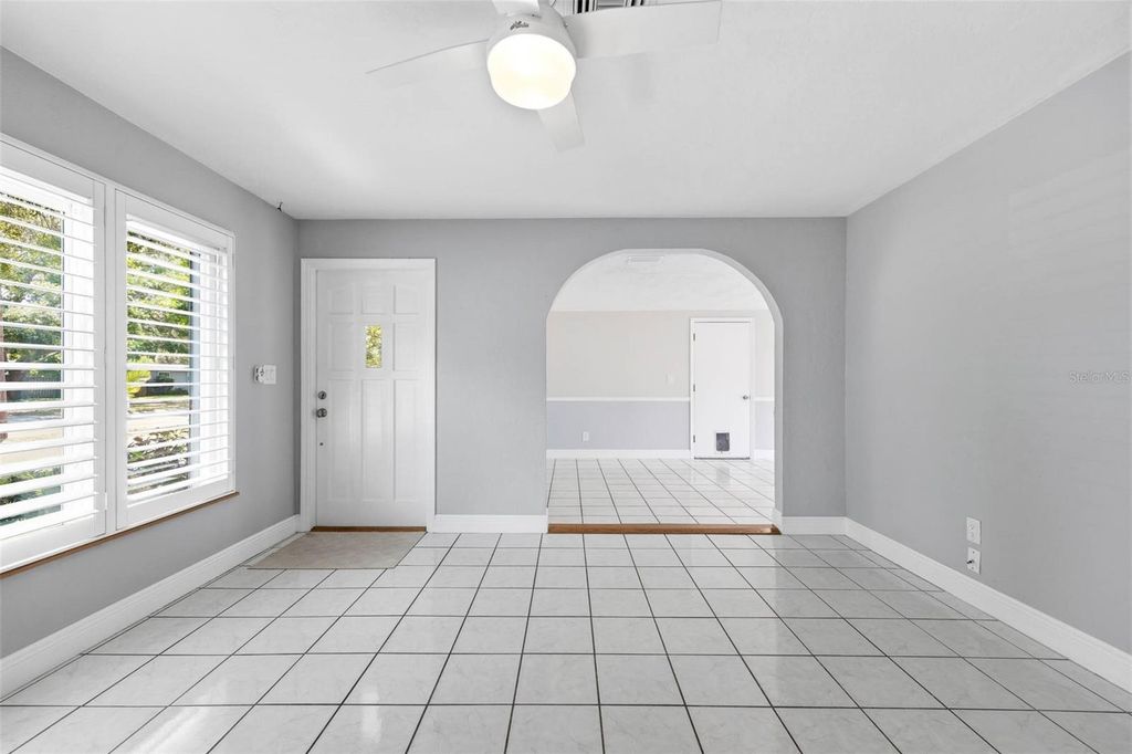 Image 7 of property listing at 7500 ORPINE DRIVE N, St Petersburg, FL 33702