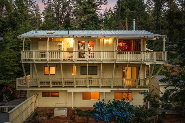 10388 Partridge Rd, Grass Valley, CA 95945