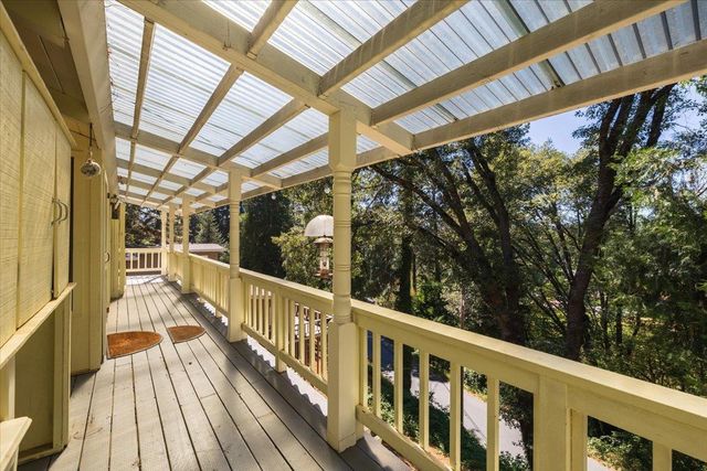 10388 Partridge Rd, Grass Valley, CA 95945