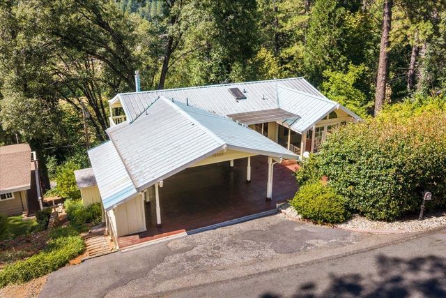 10388 Partridge Rd, Grass Valley, CA 95945