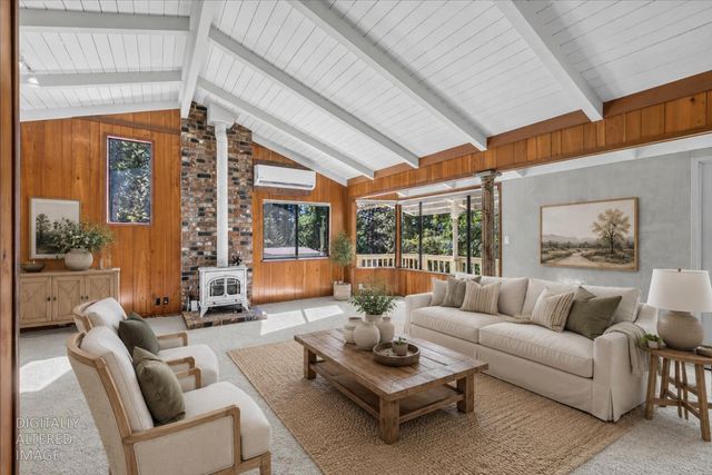 10388 Partridge Rd, Grass Valley, CA 95945