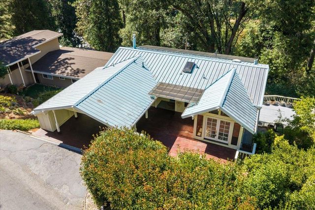 10388 Partridge Rd, Grass Valley, CA 95945