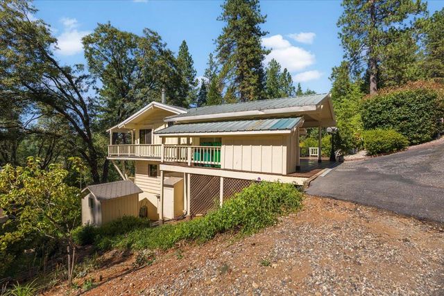 10388 Partridge Rd, Grass Valley, CA 95945