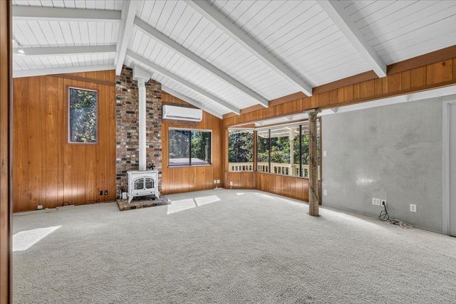 10388 Partridge Rd, Grass Valley, CA 95945