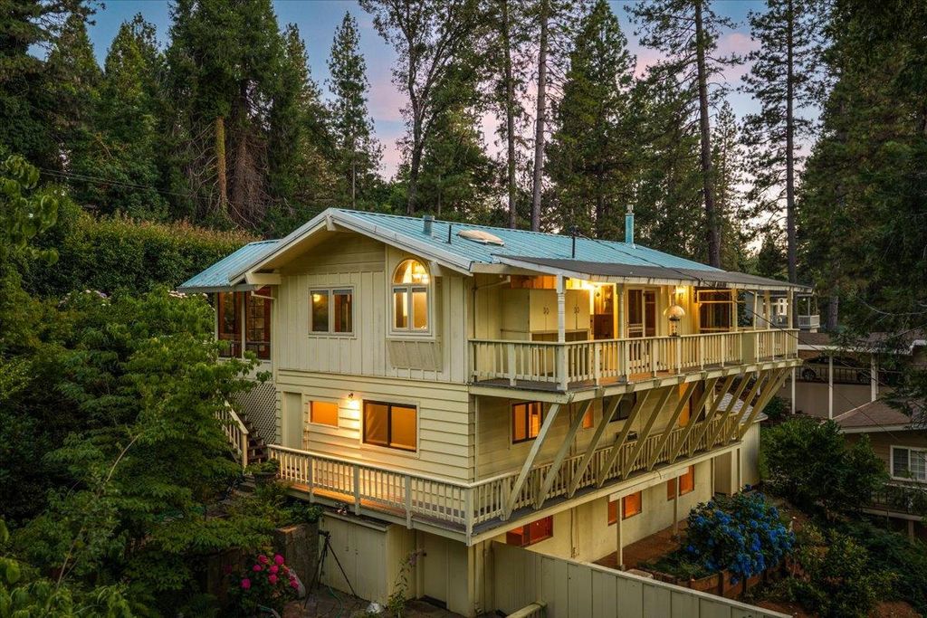 10388 Partridge Rd, Grass Valley, CA 95945