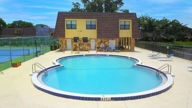 744 SPRINGDALE Circle, Palm Springs, FL 33461