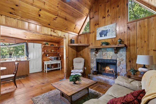 382 Highland Road, Ellijay, GA 30540