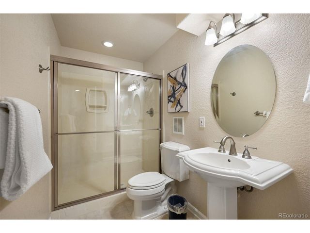 21213 E Rowland Dr, Aurora, CO 80016