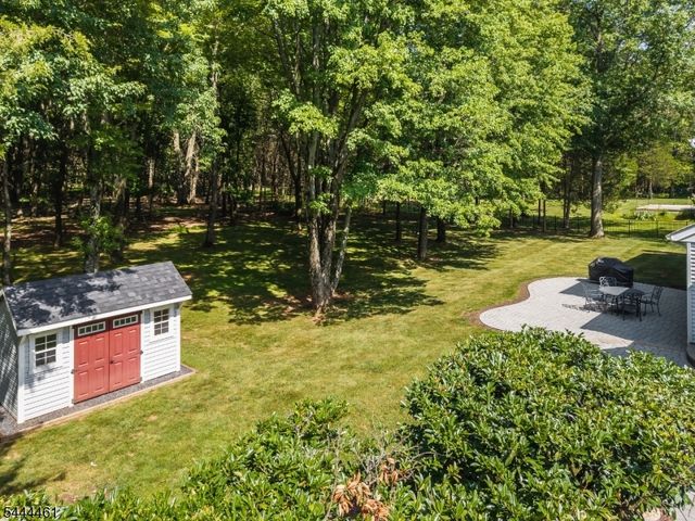 8 Kilmer Dr, Hillsborough Twp., NJ 08844