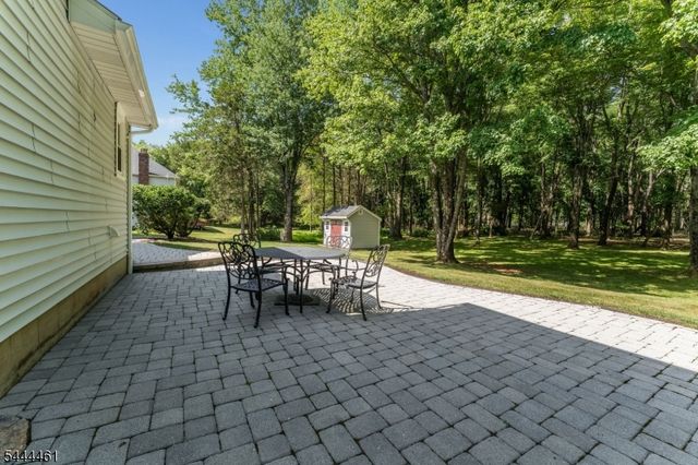 8 Kilmer Dr, Hillsborough Twp., NJ 08844