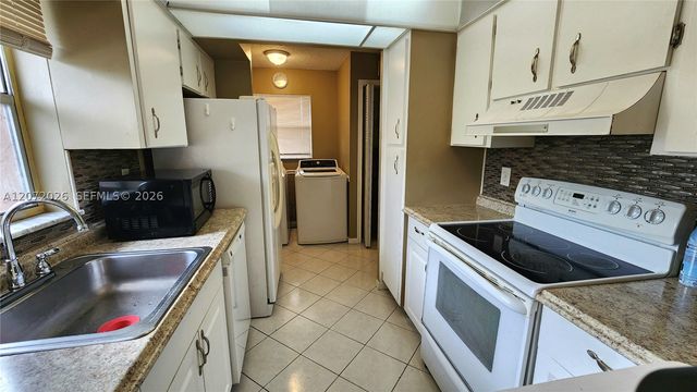 2700 Coral Springs Dr 314, Coral Springs, FL 33065