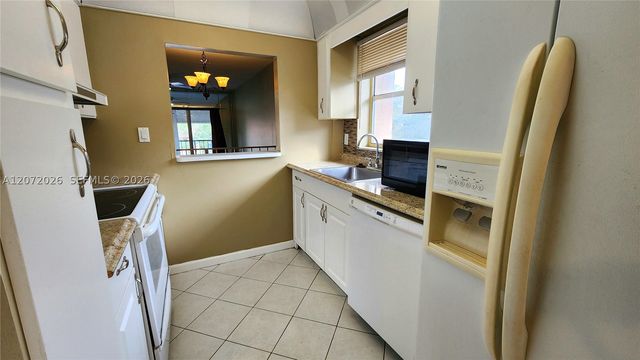 2700 Coral Springs Dr 314, Coral Springs, FL 33065