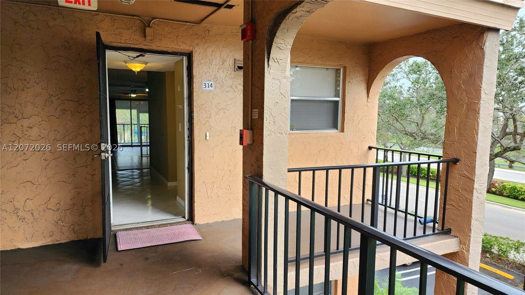 2700 Coral Springs Dr 314, Coral Springs, FL 33065
