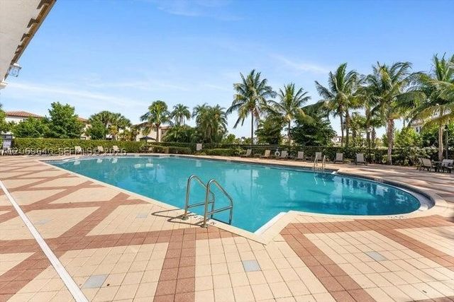 5010 Genove Pl 5010, Riviera Beach, FL 33410