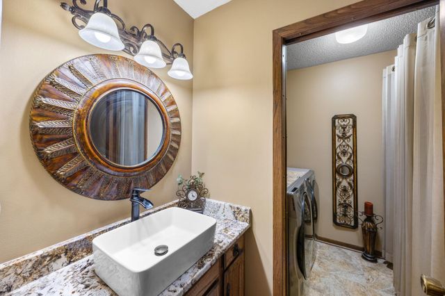 34 Somerset Drive, Waconia, MN 55387