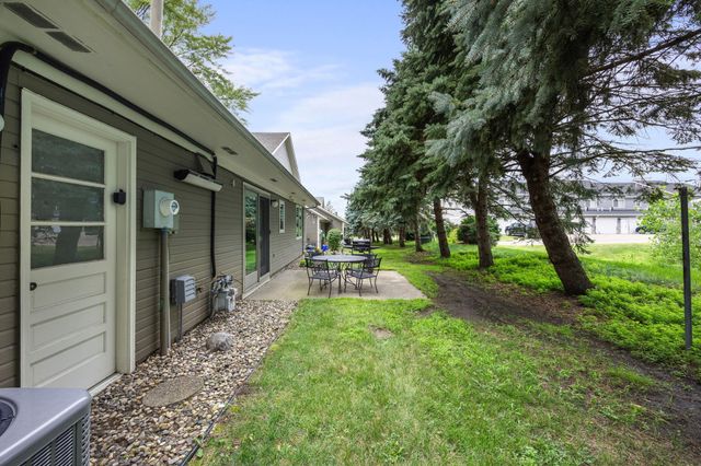 34 Somerset Drive, Waconia, MN 55387