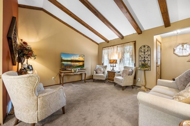 34 Somerset Drive, Waconia, MN 55387