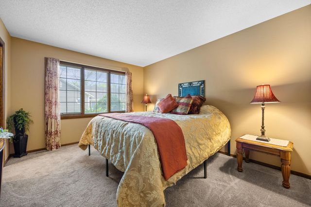 34 Somerset Drive, Waconia, MN 55387