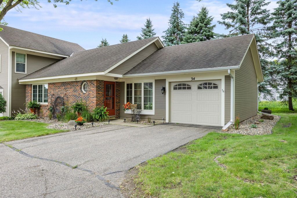 34 Somerset Drive, Waconia, MN 55387