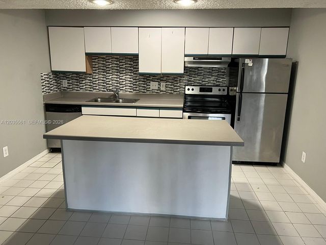 3985 W Mcnab Rd A103, Pompano Beach, FL 33069