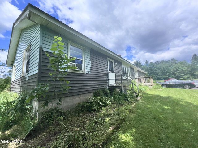 184 Burt Road, Moreau, NY 12828