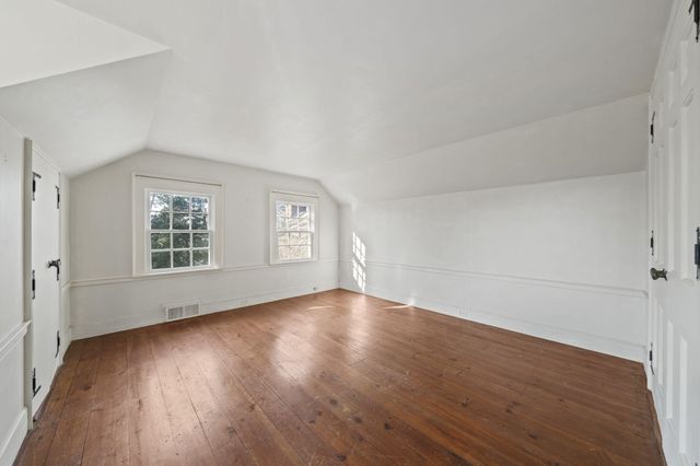 18 Winfield Lane, Osterville, MA 02655