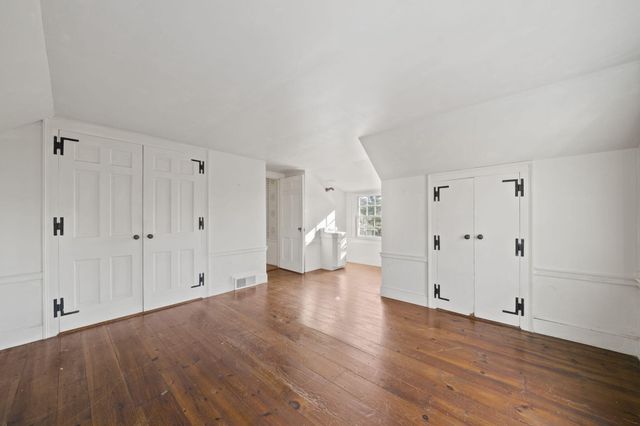 18 Winfield Lane, Osterville, MA 02655