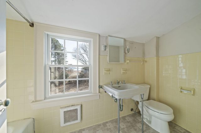 18 Winfield Lane, Osterville, MA 02655