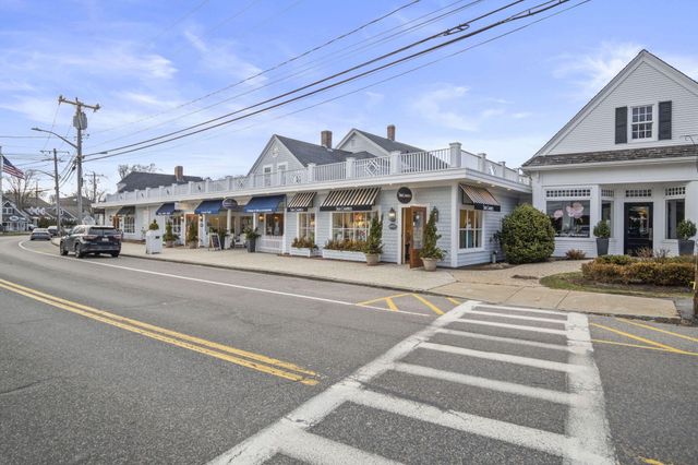 18 Winfield Lane, Osterville, MA 02655