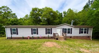 718 W Virginia Avenue, Bessemer City, NC 28016