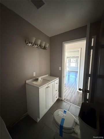 5784 Garland Street, Detroit, MI 48213