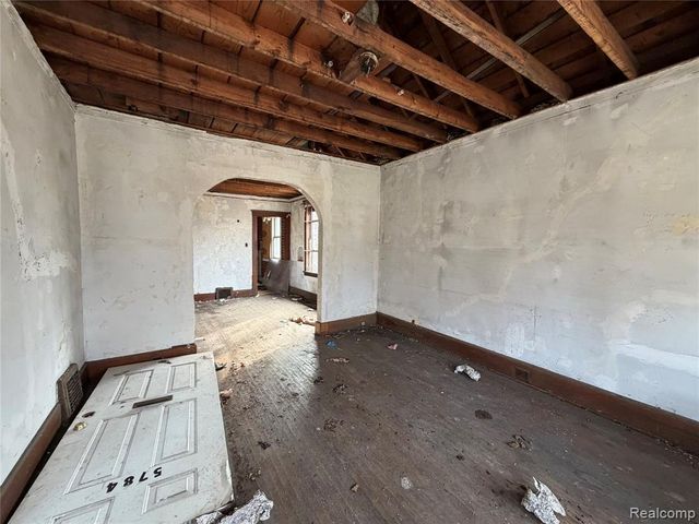 5784 Garland Street, Detroit, MI 48213